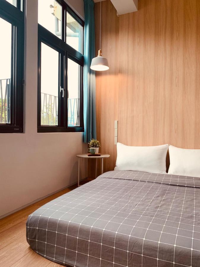 Oyaji Guesthouse-依人數床位數計價開放房型 Tainan Dış mekan fotoğraf