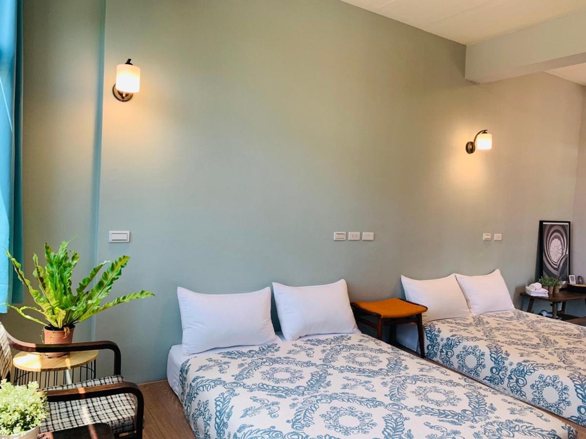 Oyaji Guesthouse-依人數床位數計價開放房型 Tainan Dış mekan fotoğraf