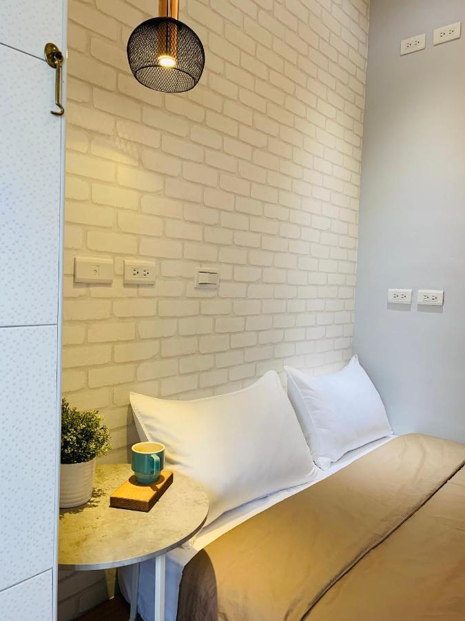 Oyaji Guesthouse-依人數床位數計價開放房型 Tainan Dış mekan fotoğraf